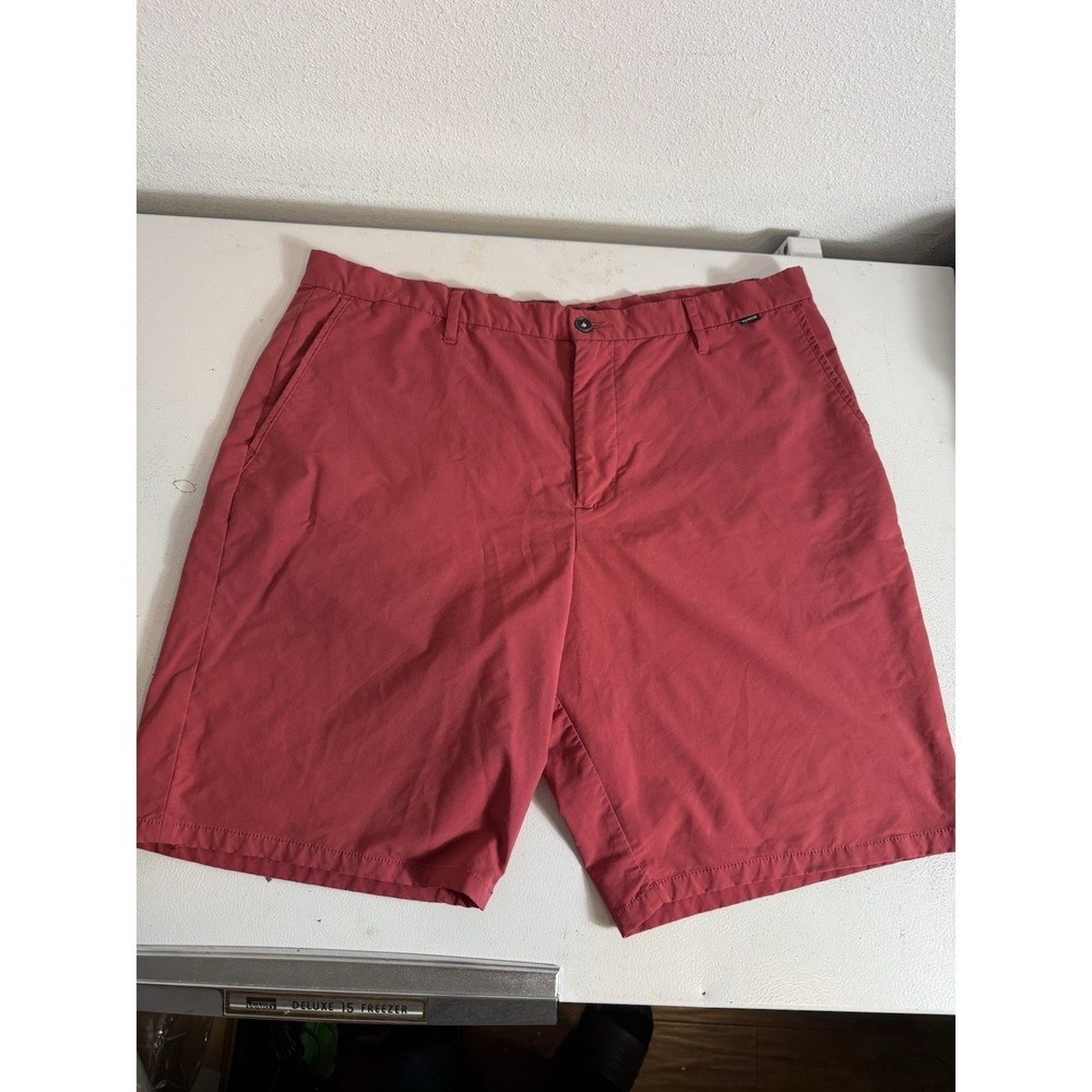 Hurley Nike Dri-Fit Shorts 40 Red Flat Front Athleisure Golf casual READ